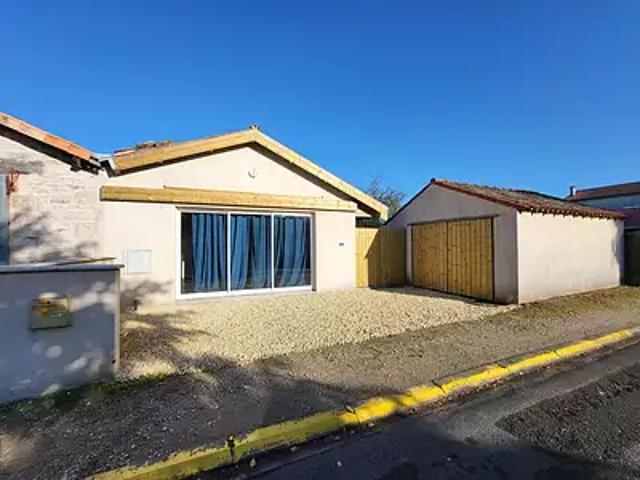 Maison location à Sauzé-Vaussais, Sauzé-entre-Bois