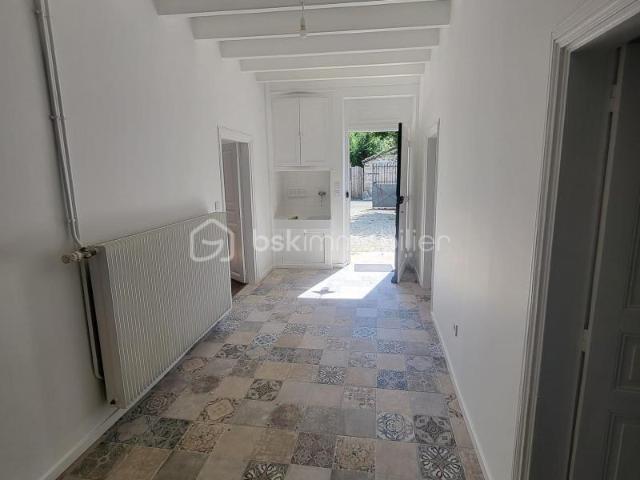 Maison vente à Niort, Sauzé-vaussais