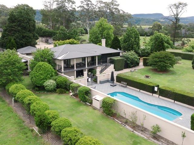 Cottage for sale in Jaspers Brush, New South Wales