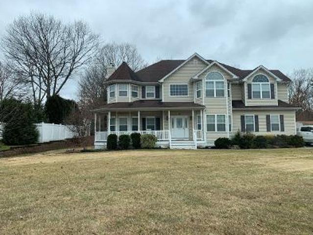 House for sale in Centereach, New York