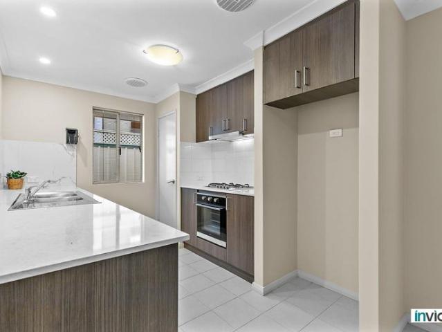 Room for rent in Success, Western Australia