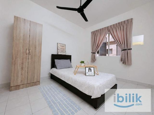 Room for rent in Petaling, Damansara Damai