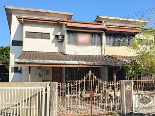 Residential House for sale in Barat Daya, George Town