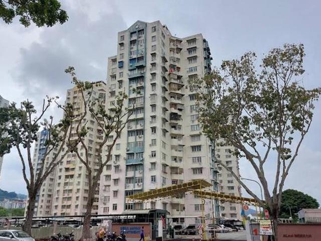 Apartment for sale in Barat Daya, George Town