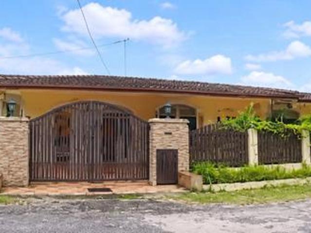 Bungalow for sale in Perak