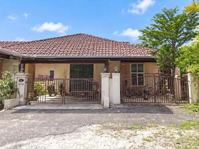 Bungalow for sale in Perak, Taiping