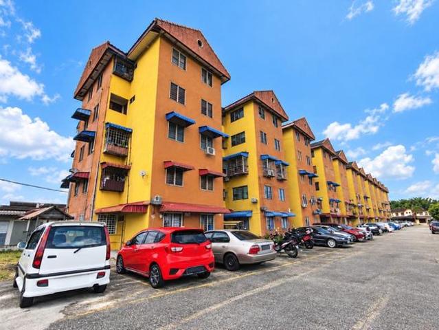 Flat for sale in Wellesley, Penang