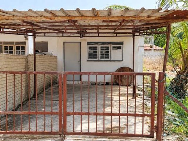 Terraced House for sale in Ayer Tawar, Manjung