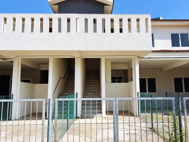 Townhouse for sale in Perak, Perak Tengah