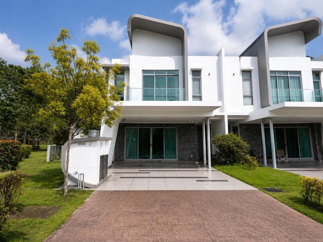 Terraced House for sale in Tanjong Sepat, Selangor