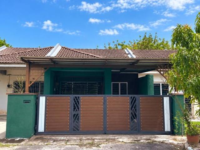 Terraced House for sale in Sungai Siput, Kuala Kangsar