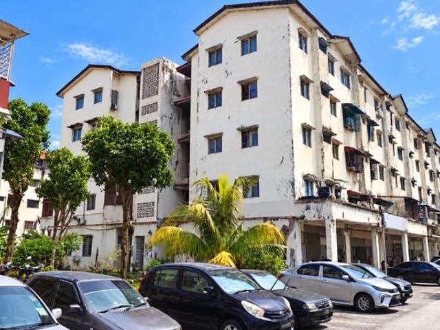 Apartment for sale in Petaling Jaya, Petaling