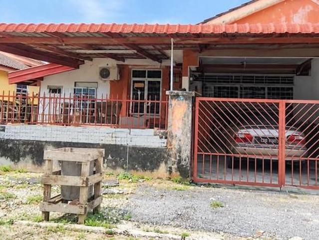 Residential House for sale in Kampar