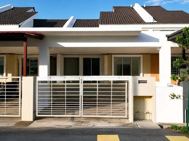 Terraced House for sale in Wellesley, Penang