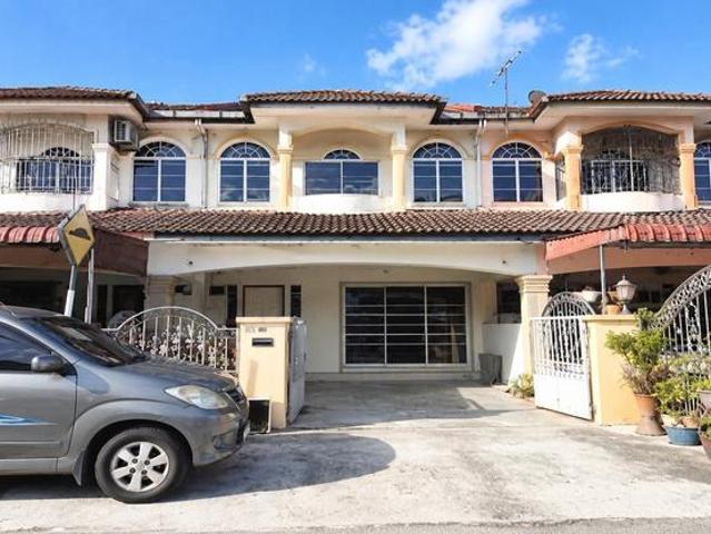 Terraced House for sale in Kampar