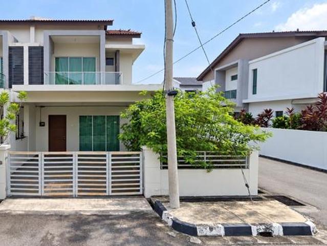 Terraced House for sale in Wellesley, Penang