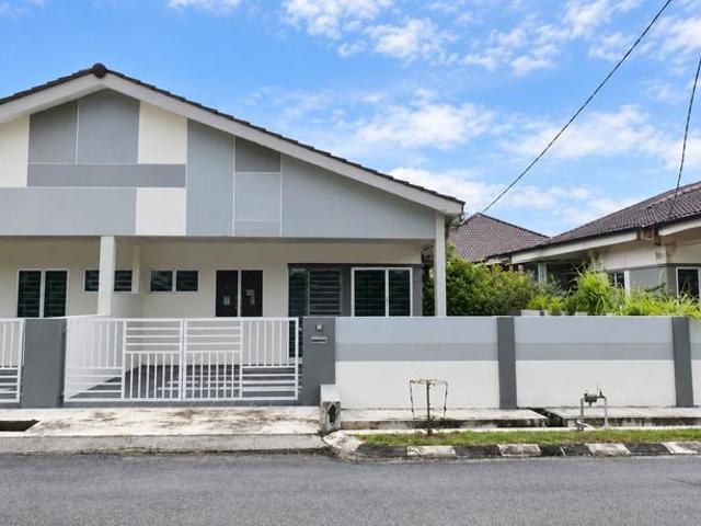 Terraced House for sale in Sitiawan, Manjung