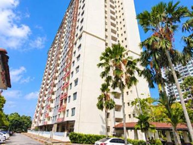 Apartment for sale in Seri Kembangan, Majlis Bandaraya Subang Jaya