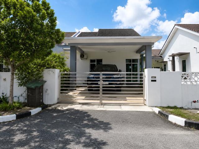 Residential House for sale in Lunas, Kedah