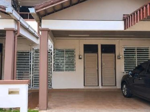 Townhouse for sale in Wellesley, Penang