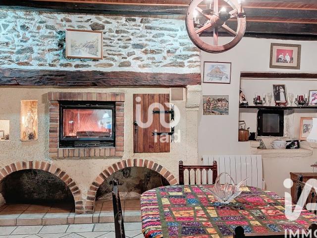Maison vente à Riom, Savennes