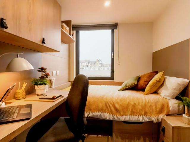 Room for rent in Sciennes, Scotland