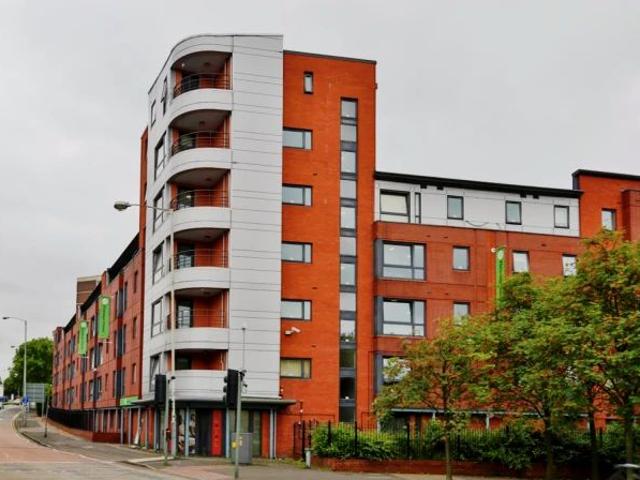 Room for rent in Fallings Park, West Midlands