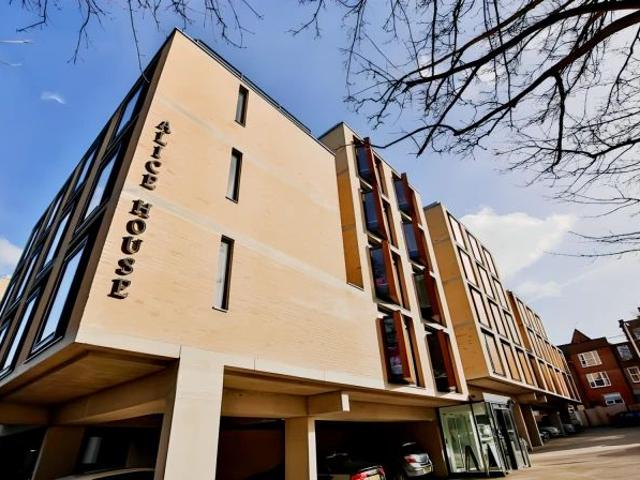 Studio for rent in St Clement's, Oxford