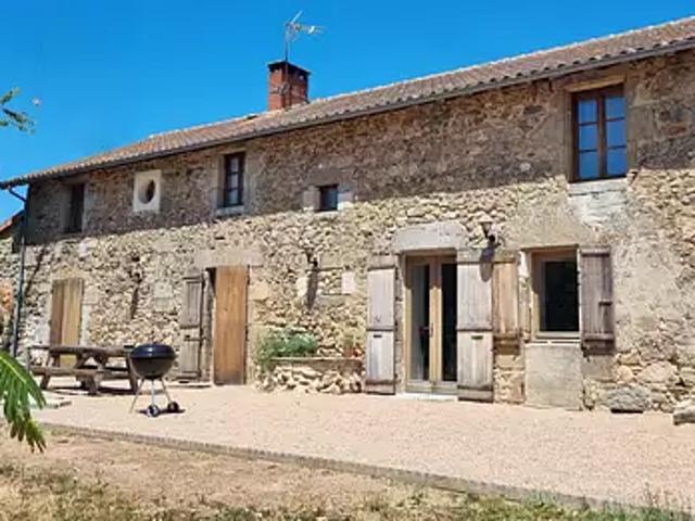 Maison vente à Savignac-de-Nontron, Dordogne