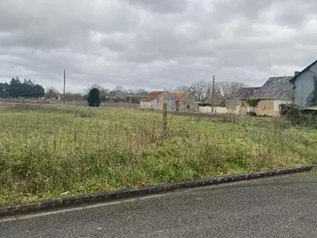 Terrain vente à Chinon, Savigné-sur-lathan