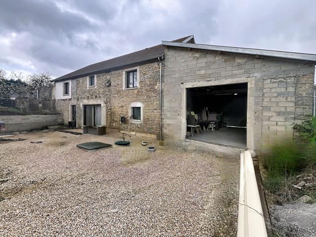 Maison vente à Dijon, Savigny-sous-mâlain