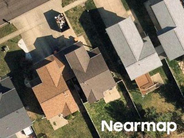 House for sale in Washington, Illinois