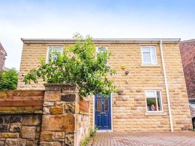House for sale in Heckmondwike, West Yorkshire
