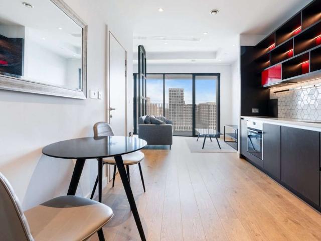 Studio for rent in Goodluck Hope, Blackwall