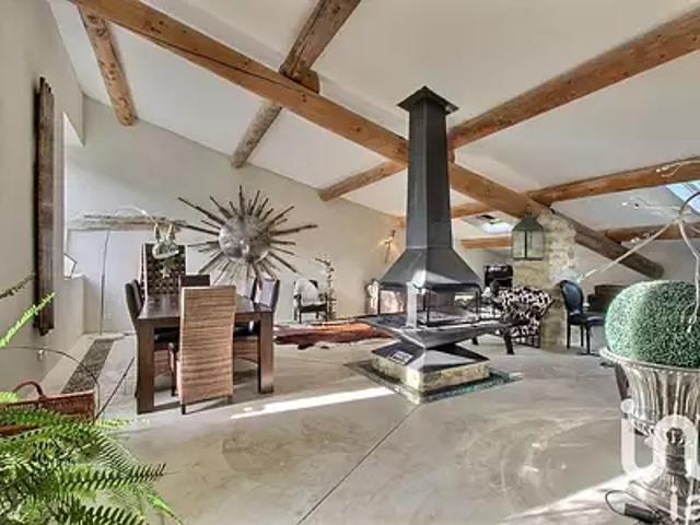 Maison vente à Carpentras, Savoillan