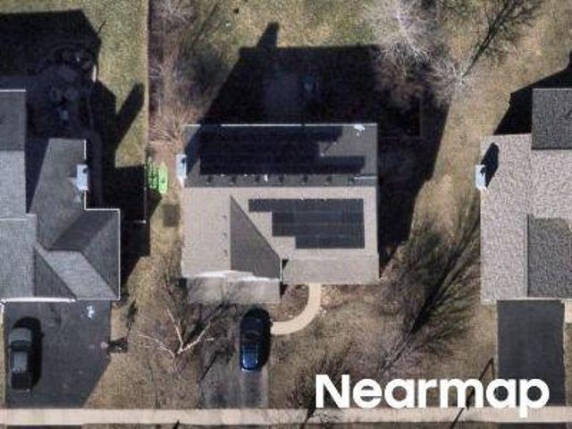 House for sale in Mchenry, Illinois