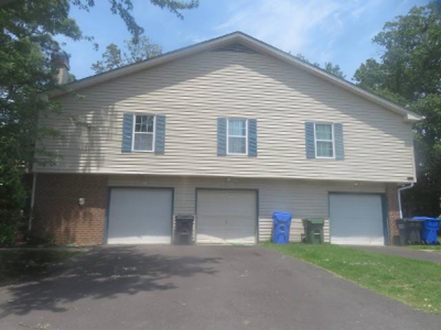 Condo for sale in Waldorf, Maryland
