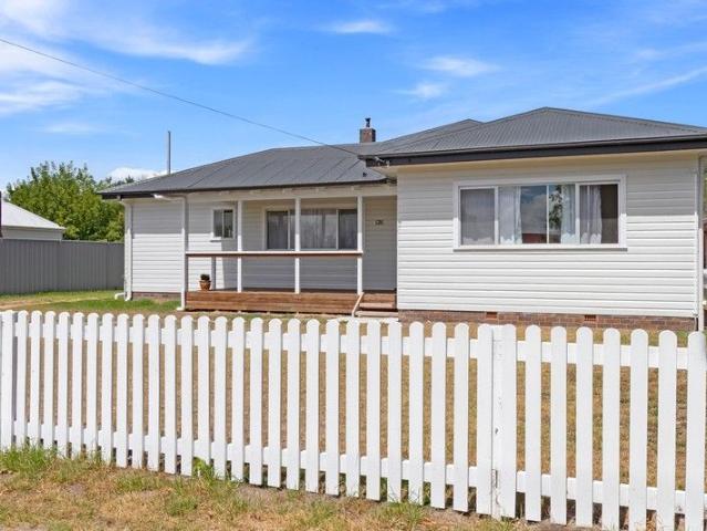 Duplex for sale in Uralla