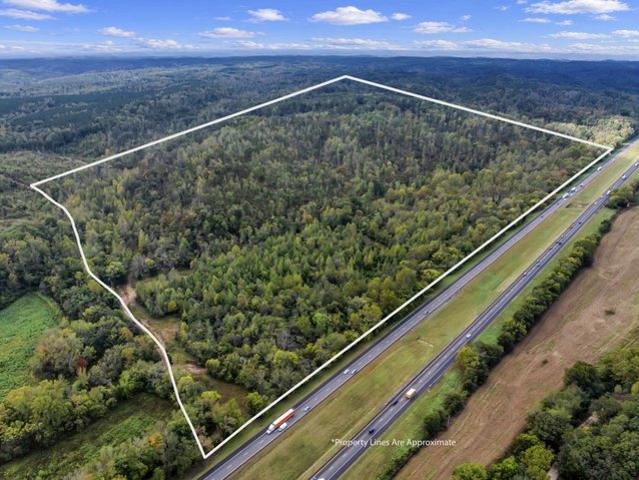 Land for sale in Hurricane Mills, Middle Tennessee