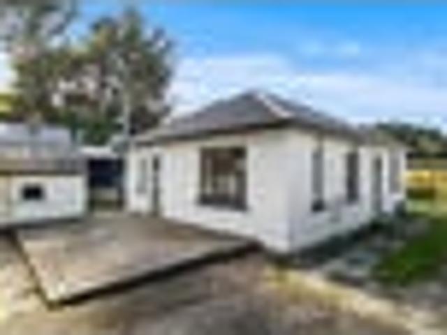 House for rent in Otakou