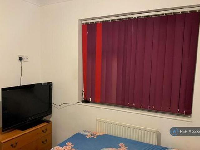 House for rent in London Borough of Hounslow, Feltham