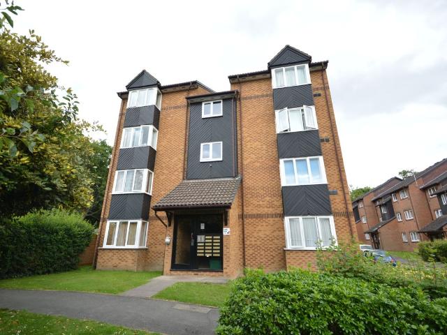 Studio for rent in Surbiton, Greater London