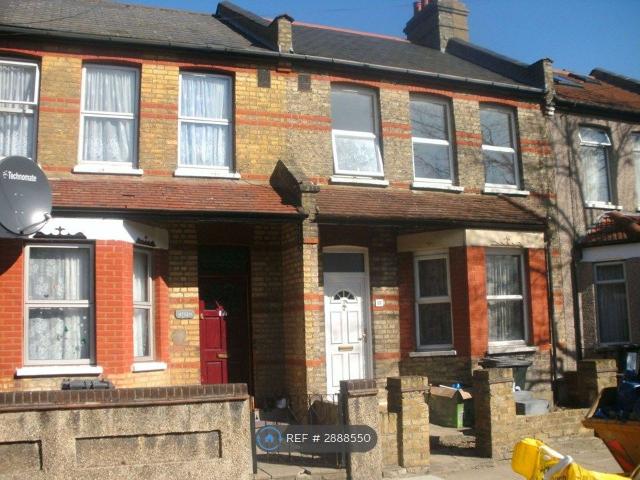 House for rent in Scotch Estate, Greater London