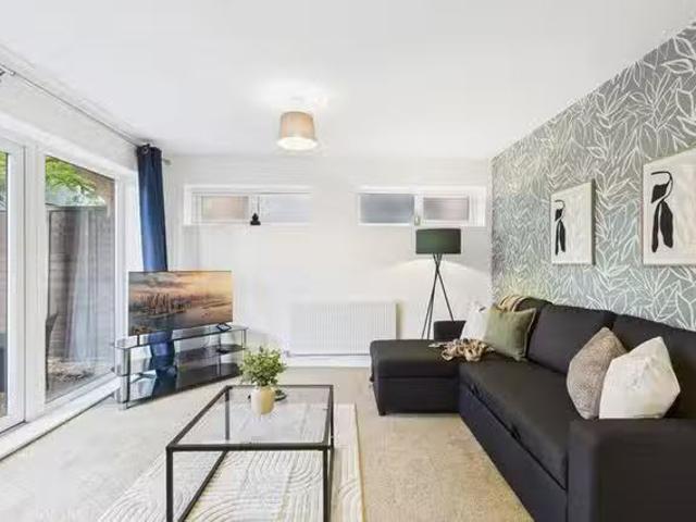 Apartment for rent in Dodderhill, Crookhill