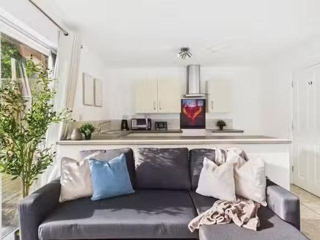 Apartment for rent in Dodderhill, Crookhill
