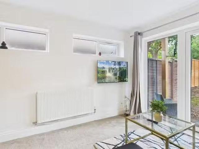 Apartment for rent in Dodderhill, Crookhill