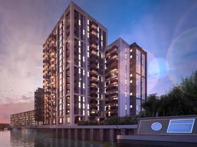 Apartment for sale in East Greenwich, Greater London