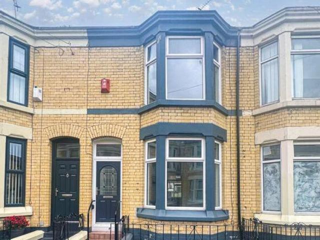 House for sale in Calderstones