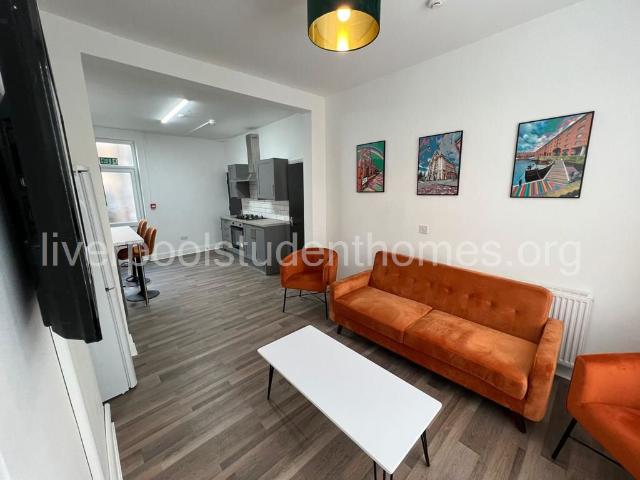 House for rent in Kensington, Calderstones