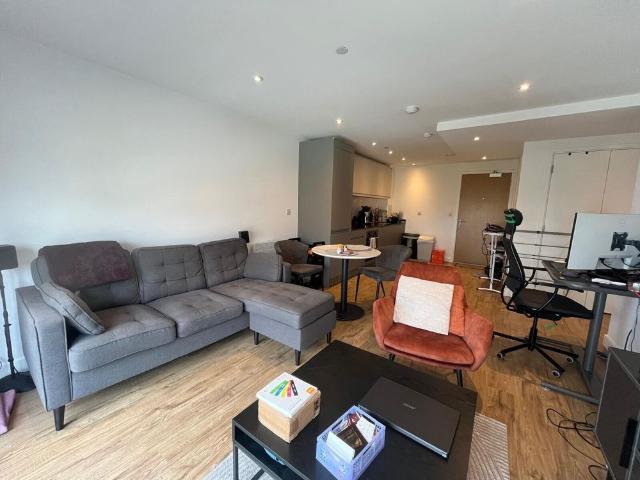 Apartment for rent in Richmond Hill, West Yorkshire